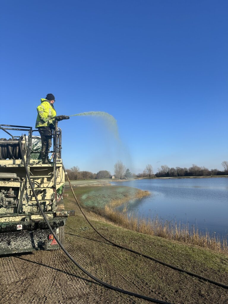 Bodenstabilisierung & Staubkontrolle